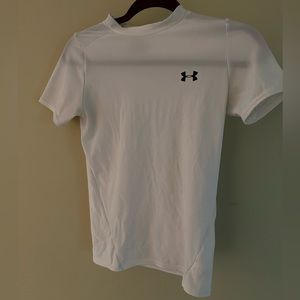 Youth Under Armour athletic t shirt
